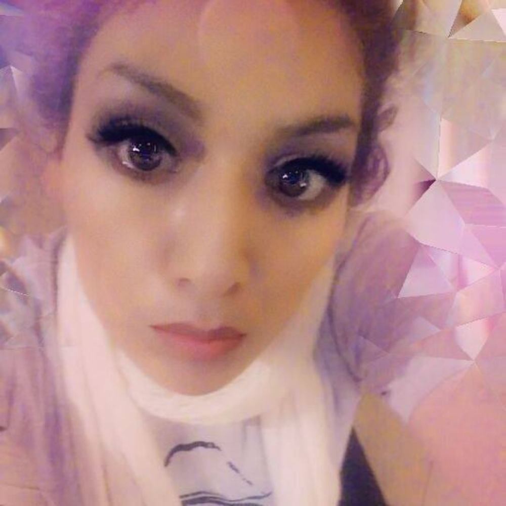 Meet your Posher, Myra